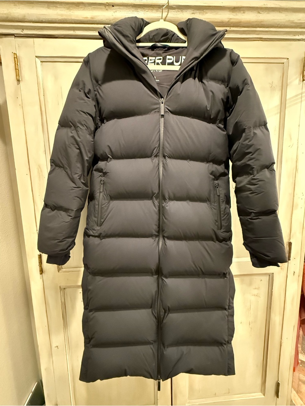 Aritzia The Super Puff2O Jacket